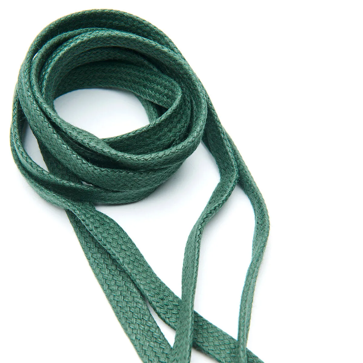 80cm Flat Cotton Waxy Lace (4 eye)
