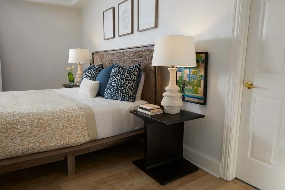 Barcelona Table Lamp